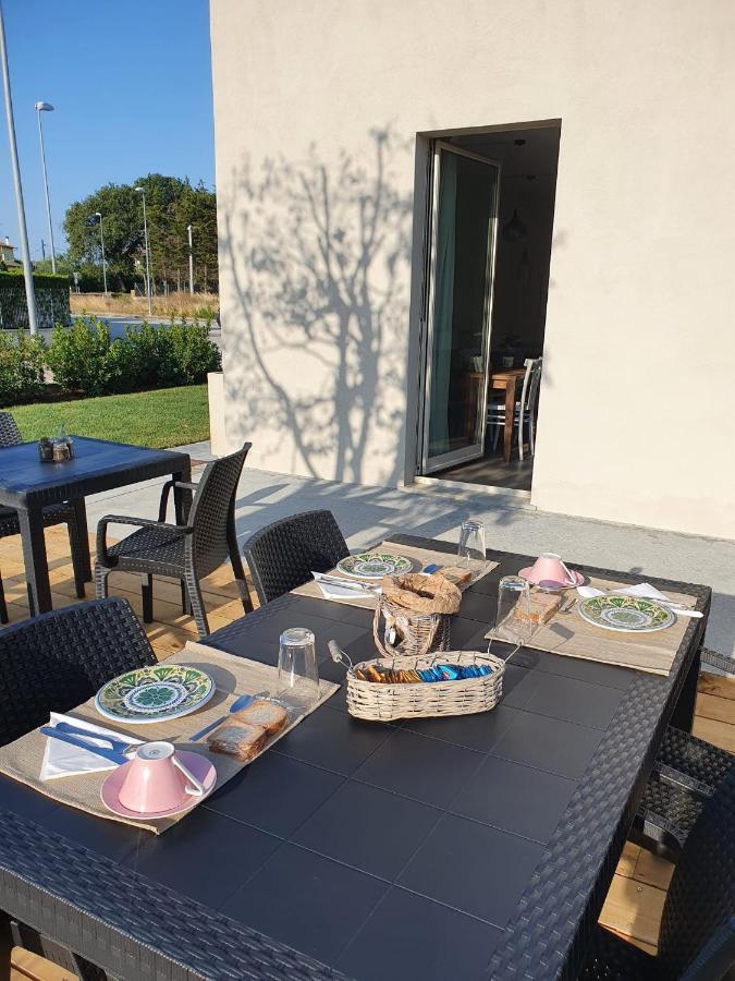 Casa Lunaria B&B Porto SantʼElpidio Εξωτερικό φωτογραφία